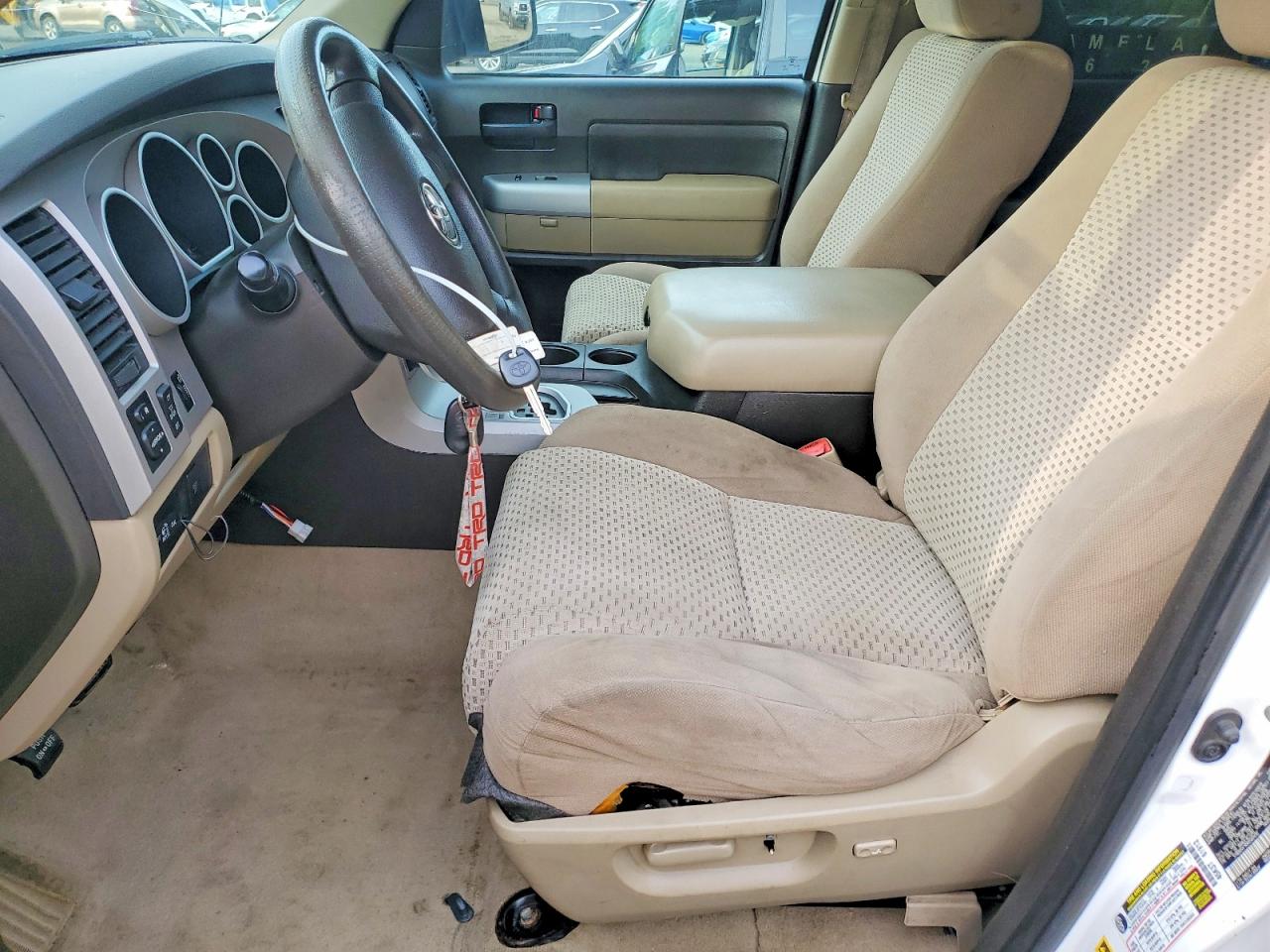 2008 Toyota Tundra Sr5 Белый vin: 5TBDV54188S500492