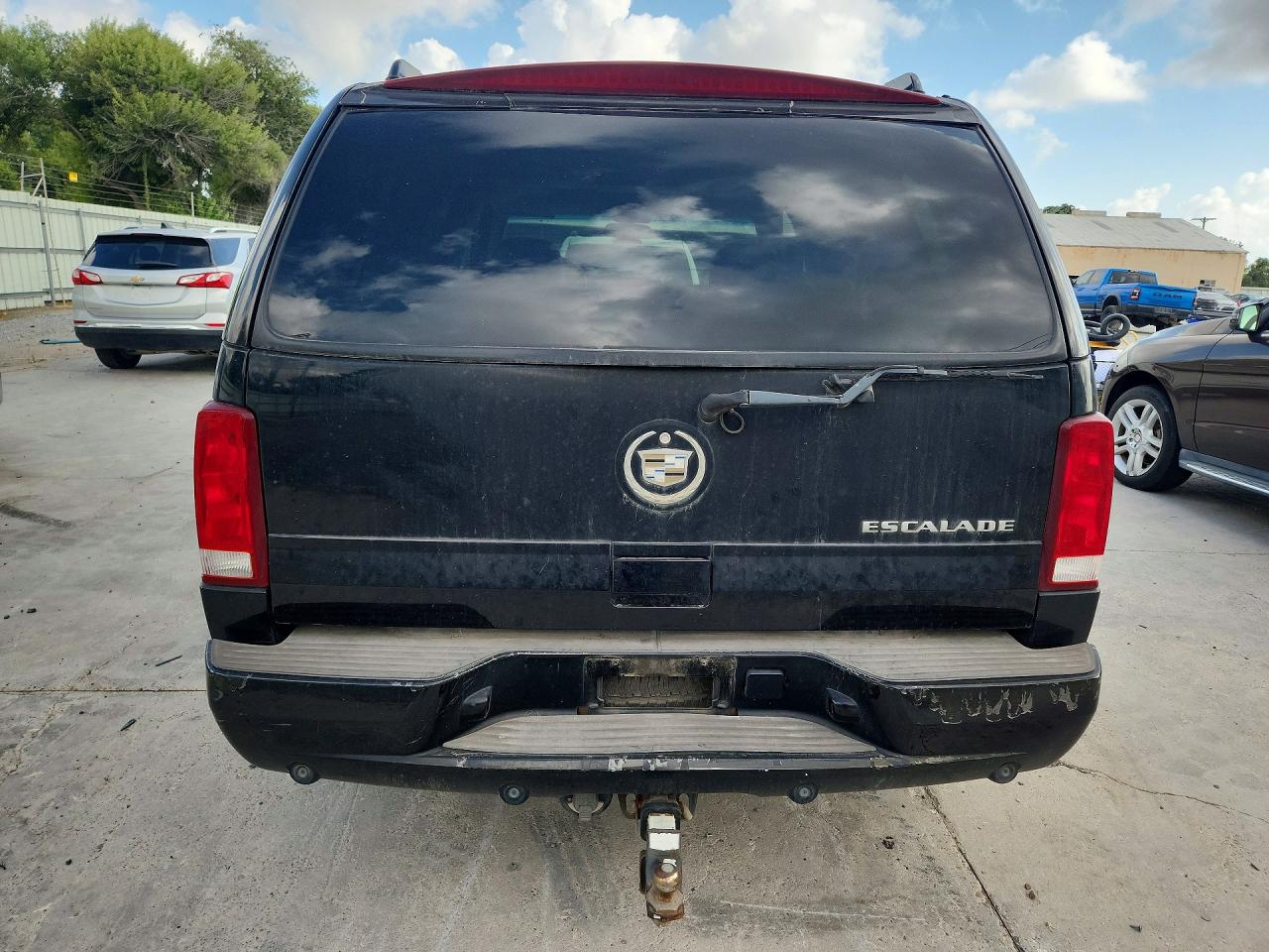 2004 Cadillac Escalade Luxury Черный vin: 1GYEK63N14R293798