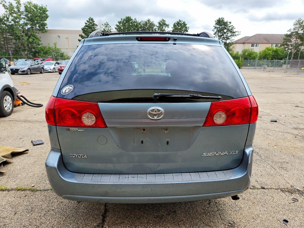 2008 Toyota Sienna Xle Blue vin: 5TDZK22C08S174194