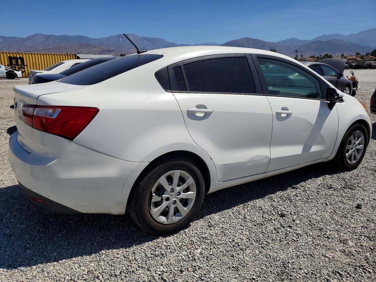 2015 Kia Rio Lx White vin: KNADM4A37F6468980