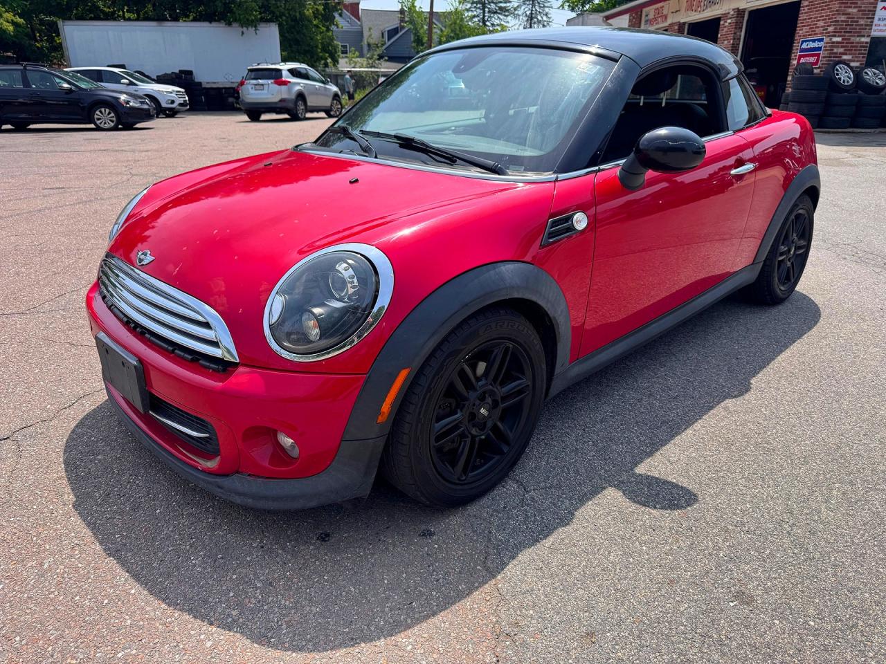 2012 Mini Cooper Coupe Red vin: WMWSX1C54CT163963