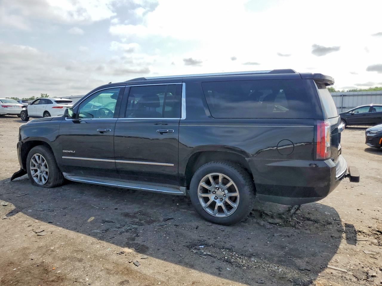2015 Gmc Yukon Xl Denali Black vin: 1GKS2JKJ3FR150160