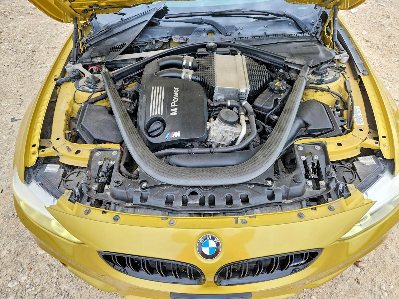 2015 Bmw M4 Yellow vin: WBS3R9C59FK331552