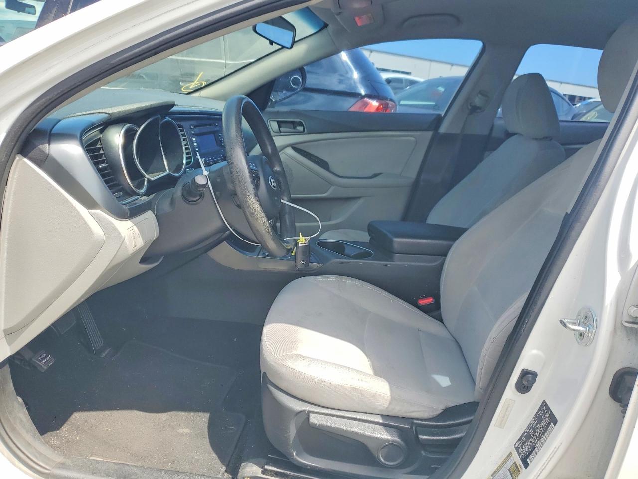 2014 Kia Optima Lx White vin: 5XXGM4A74EG337797