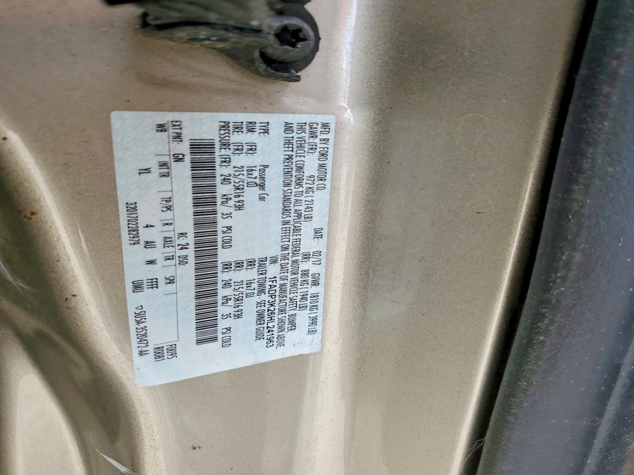 2017 Ford Focus Se Tan vin: 1FADP3K26HL241963