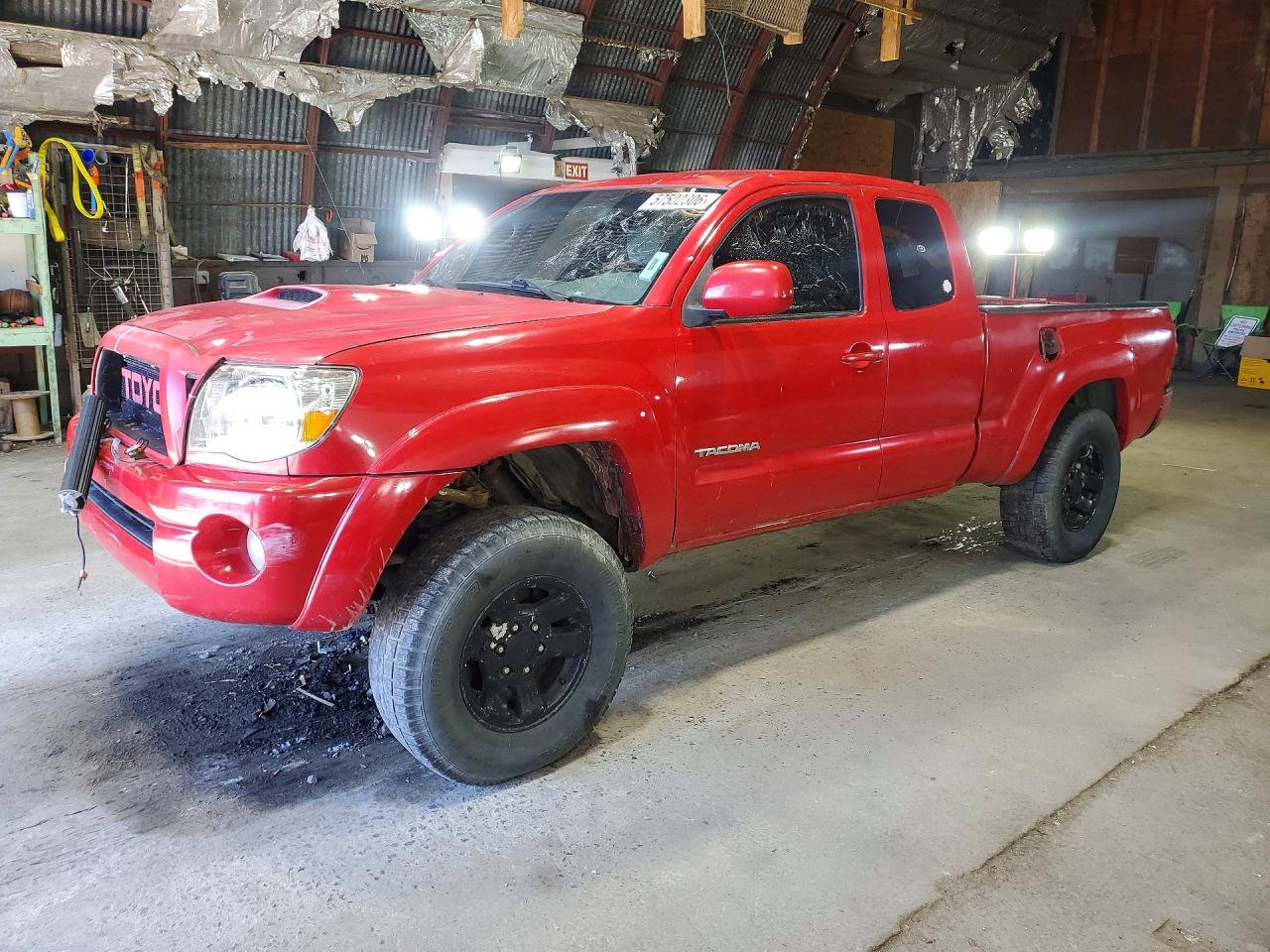 2005 Toyota Tacoma Access Cab Red vin: 5TEUU42N95Z112793