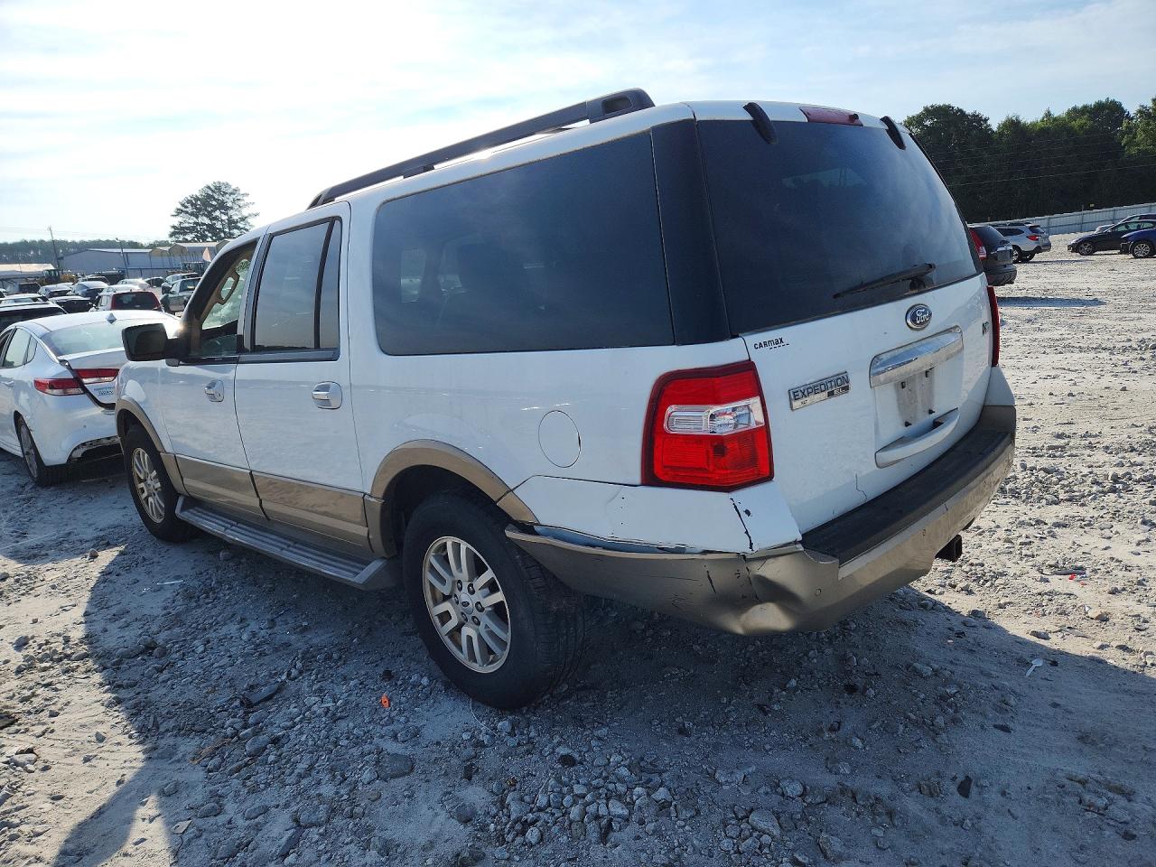 2011 Ford Expedition El Xlt White vin: 1FMJK1H50BEF39305