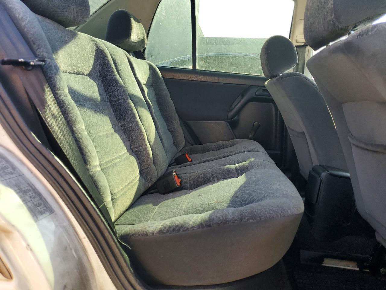 1996 Volkswagen Jetta Trek White vin: 3VWWB81HXTM117865