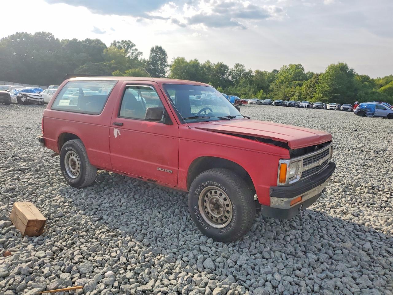 1991 Chevrolet Blazer S10 Red vin: 1GNCT18Z4M8244830