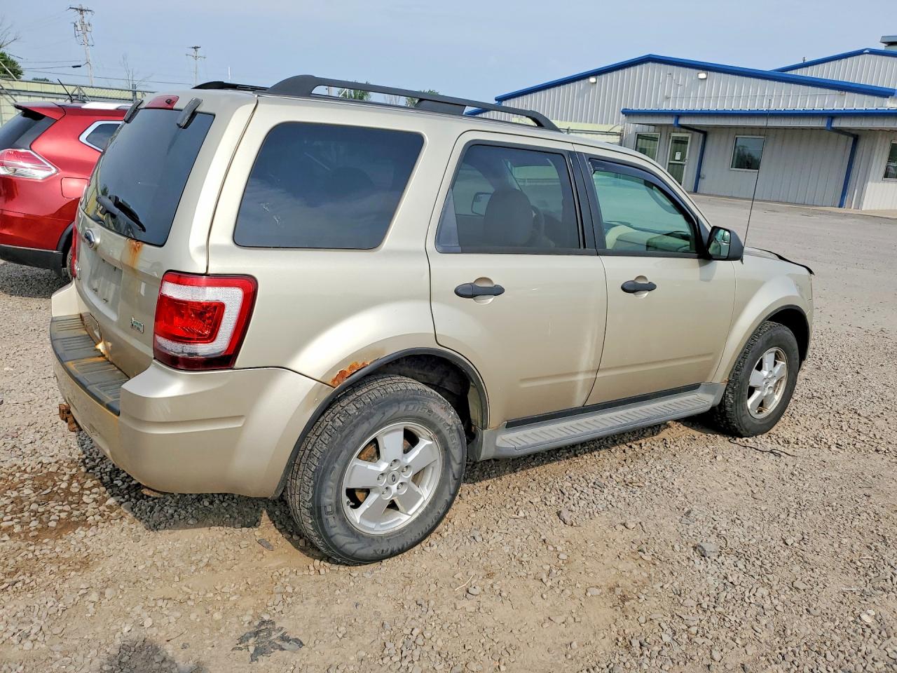 2011 Ford Escape Xlt Gold vin: 1FMCU9DG0BKA41275
