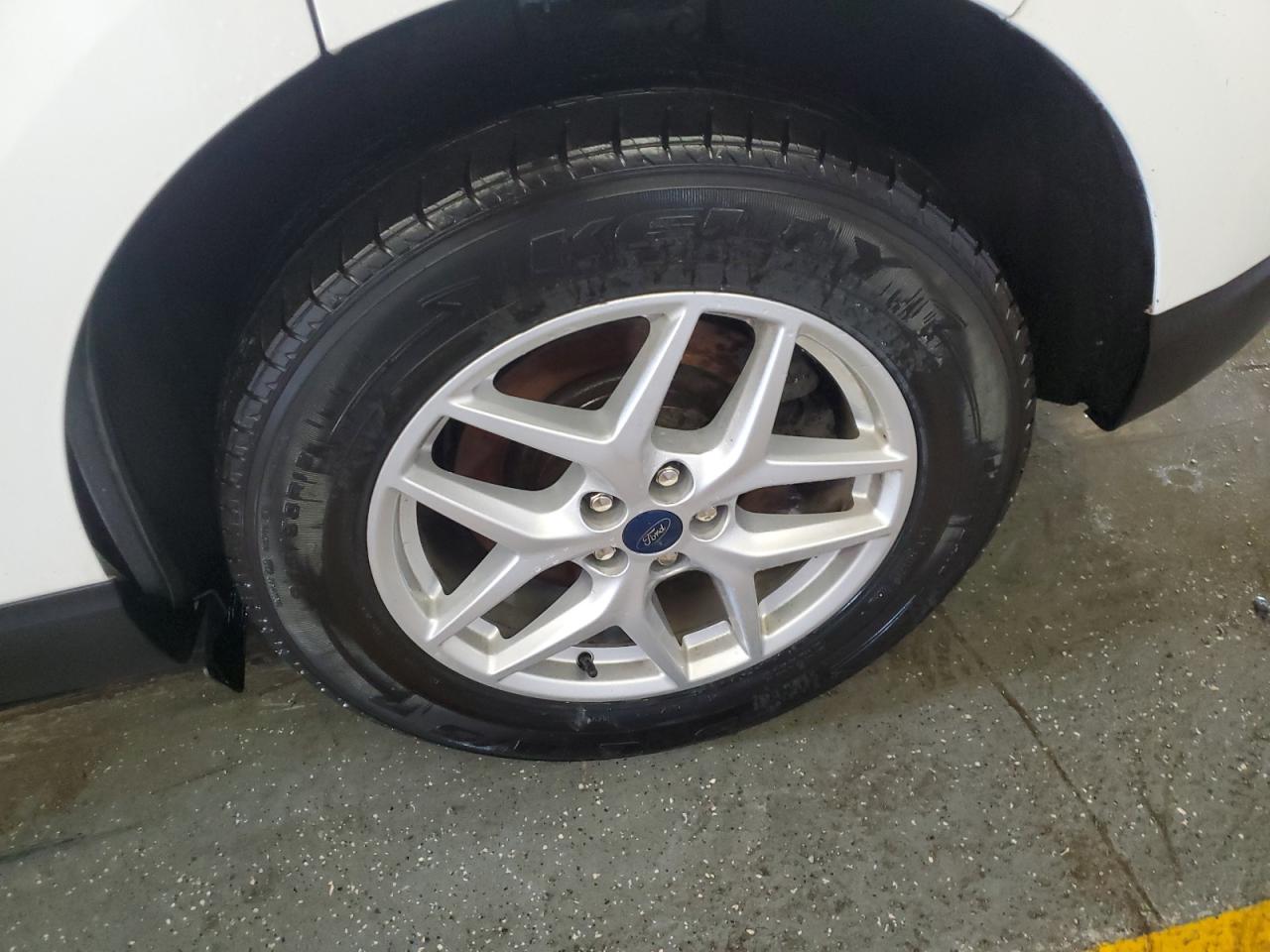 2021 Ford Edge Sel White vin: 2FMPK4J94MBA59369 Damage: Left Rear Wheel, Curb Rash, 1/2 To 1 Inch