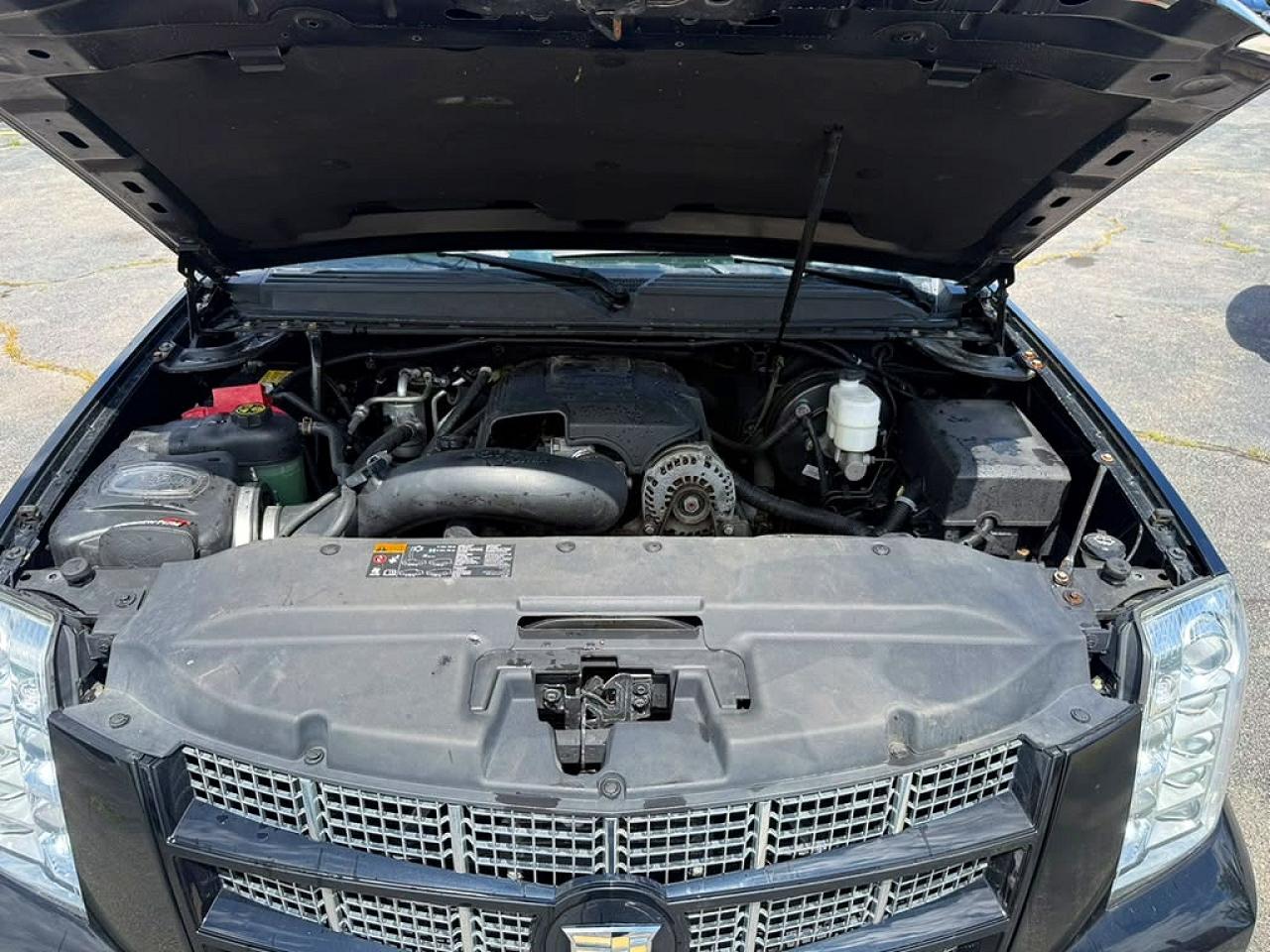 2014 Cadillac Escalade Platinum Black vin: 1GYS4DEF4ER228078