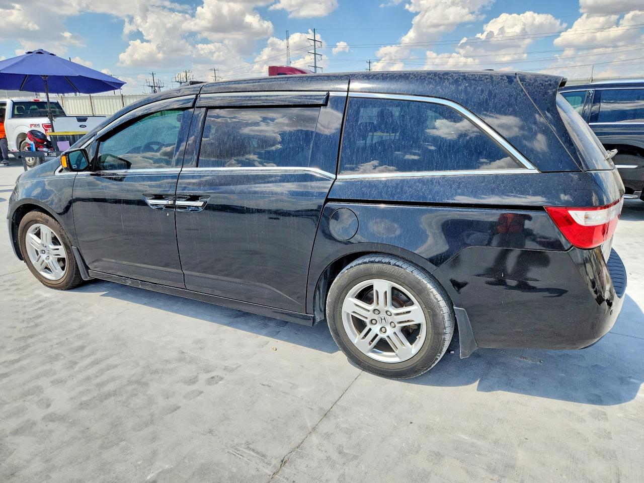 2013 Honda Odyssey Touring Gray vin: 5FNRL5H99DB037859