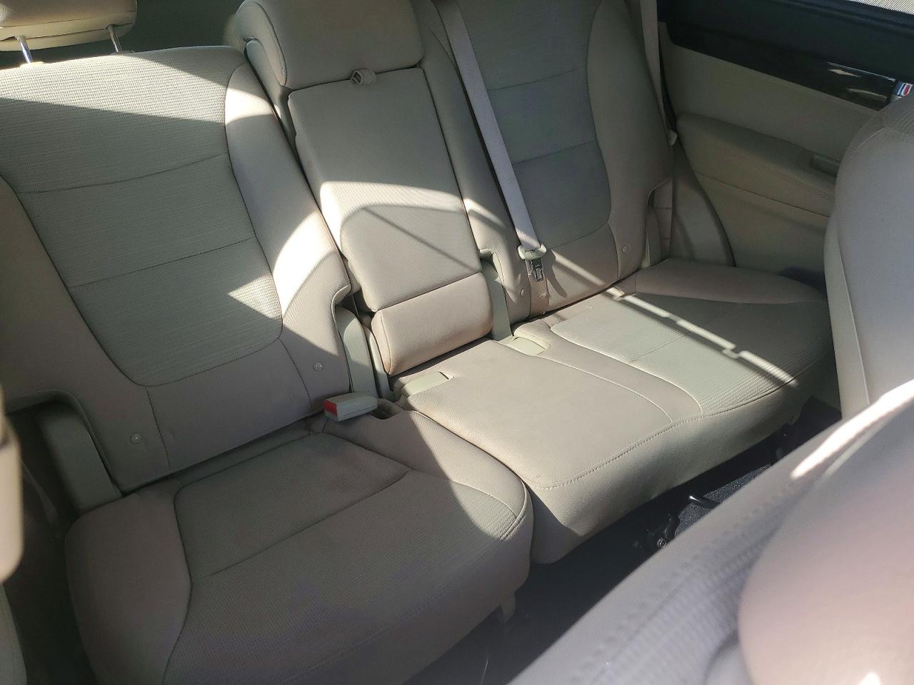 2014 Kia Sorento Lx White vin: 5XYKT4A6XEG491222