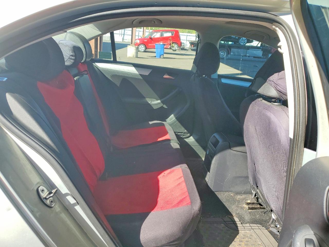2011 Volkswagen Jetta Tdi Silver vin: 3VWLL7AJ4BM124368