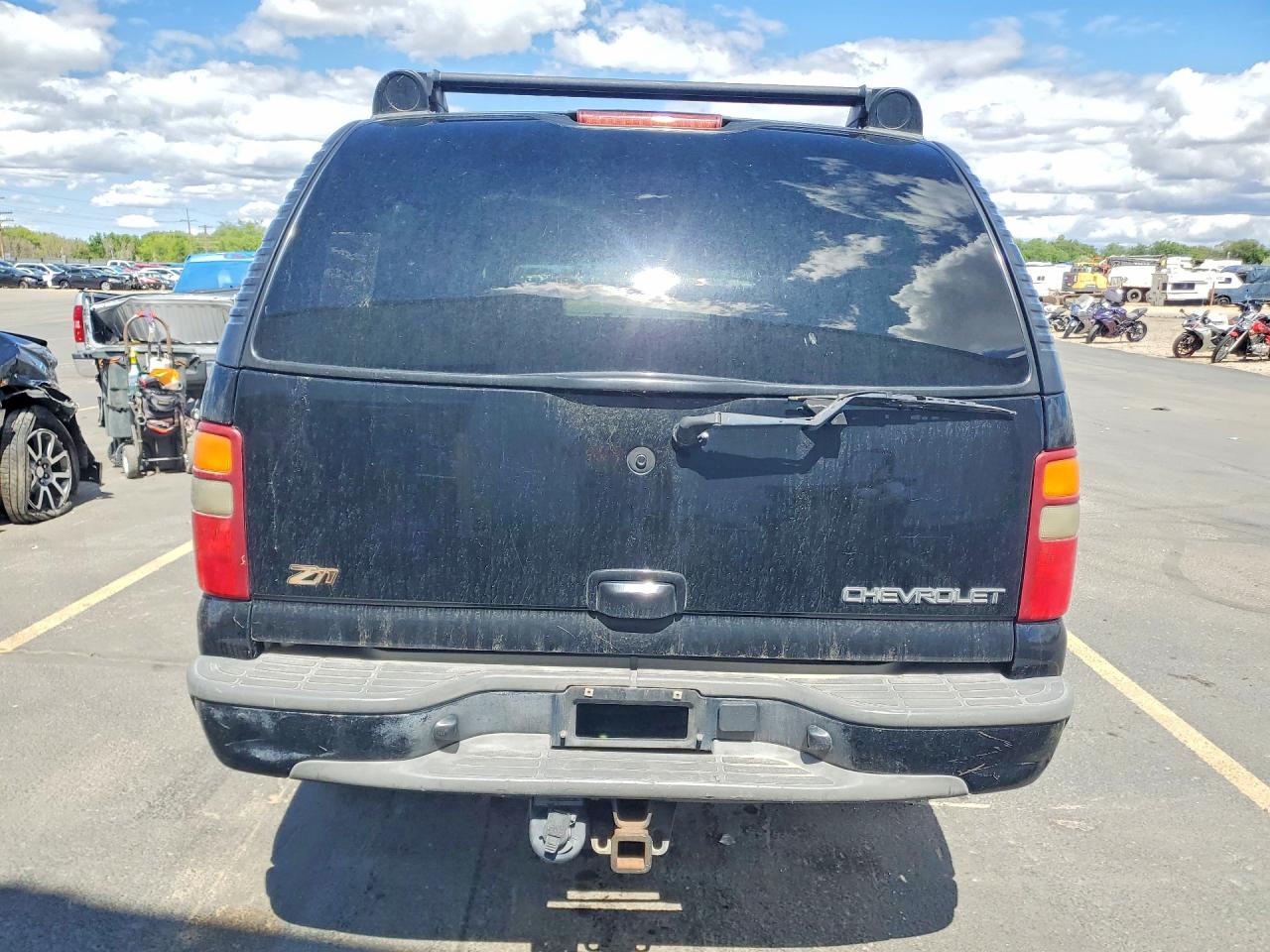 2003 Chevrolet Suburban K1500 Черный vin: 3GNFK16T83G187622