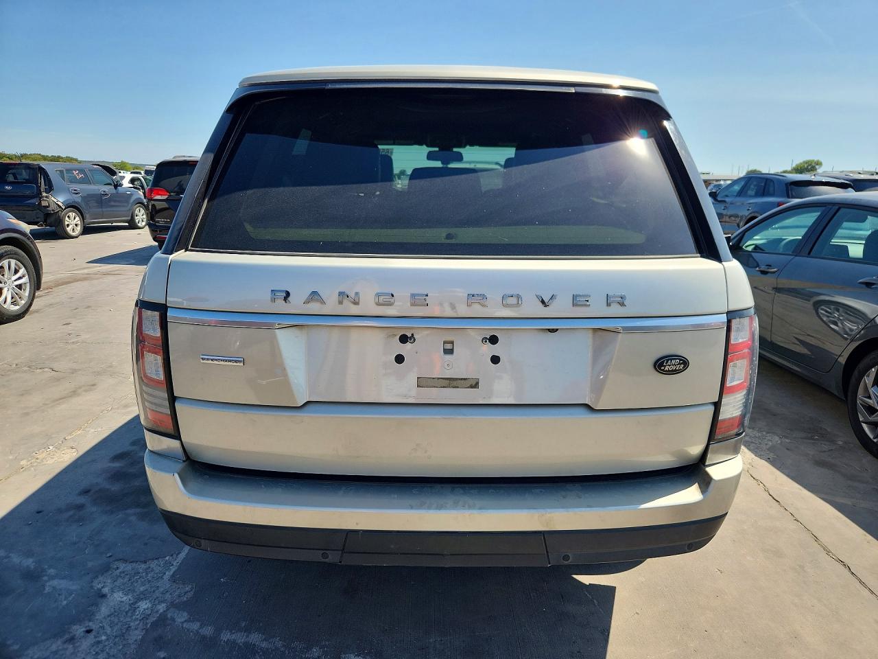 2014 Land Rover Range Rover Supercharged Beige vin: SALGS2EF8EA130569