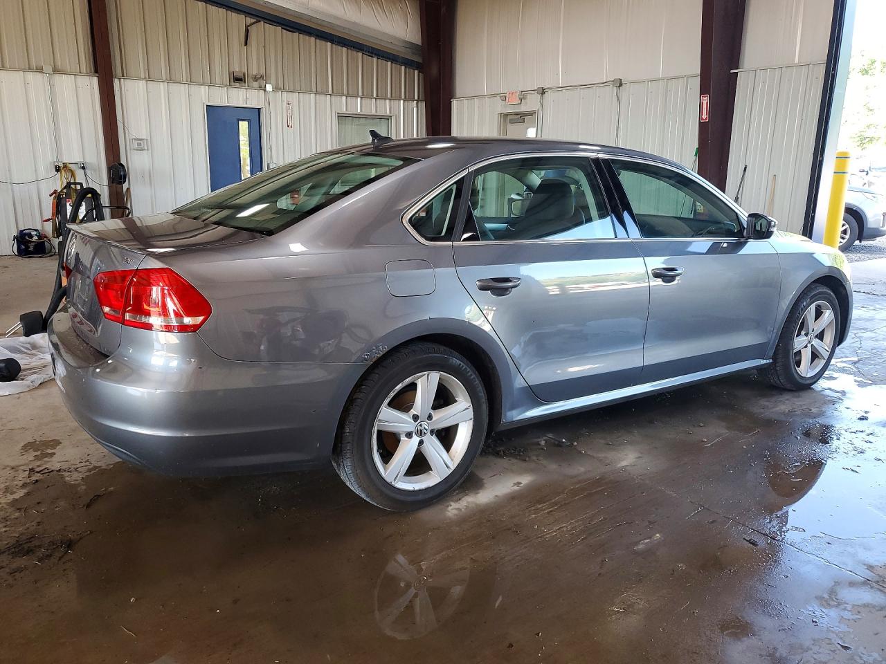 2013 Volkswagen Passat Se Charcoal vin: 1VWBP7A34DC040413