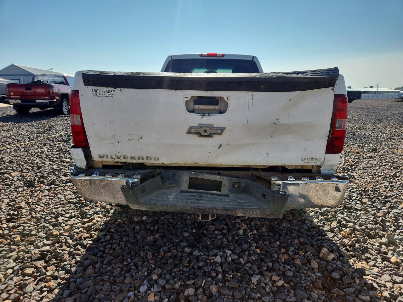 2007 Chevrolet Silverado C1500 Classic White vin: 1GCEC14X17Z632229
