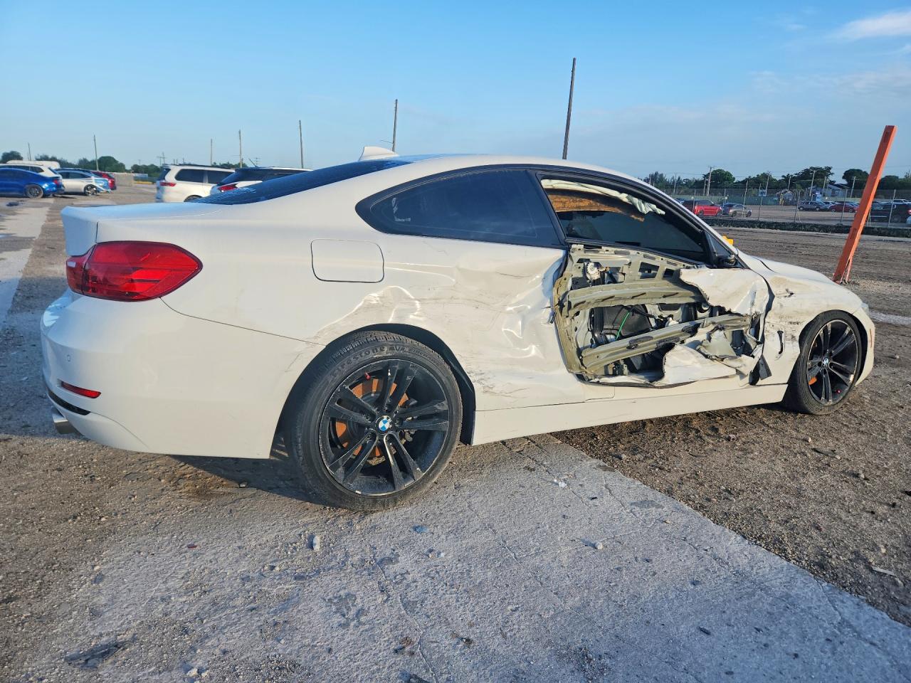 2014 Bmw 428 I White vin: WBA3N7C59EF719666