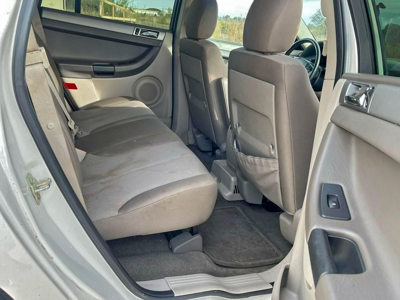 2006 Chrysler Pacifica White vin: 2A4GM48456R709596
