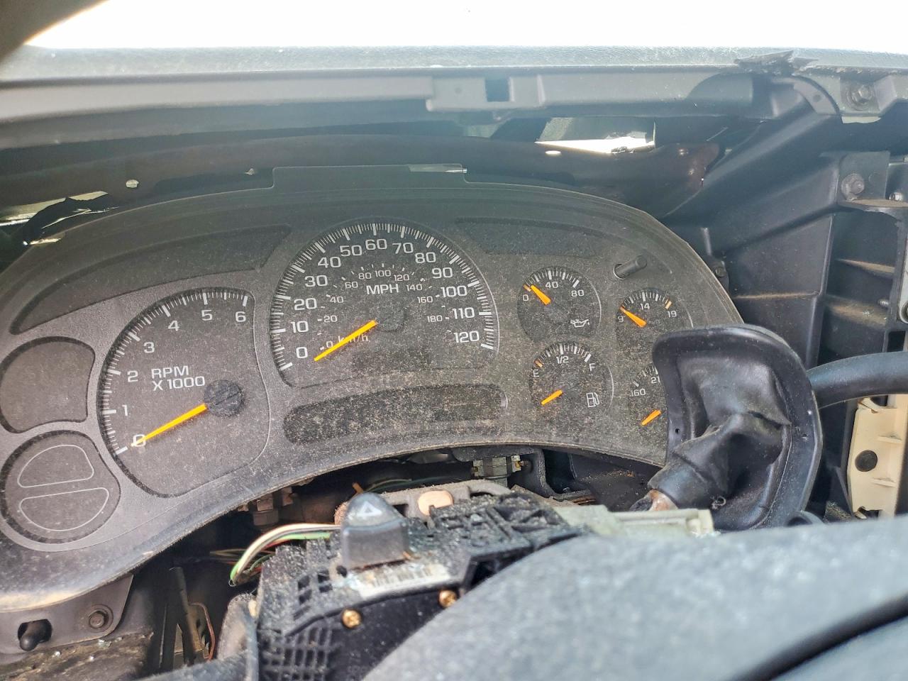 2004 Chevrolet Silverado C1500 Желто-коричневый vin: 1GCEC14X54Z216227