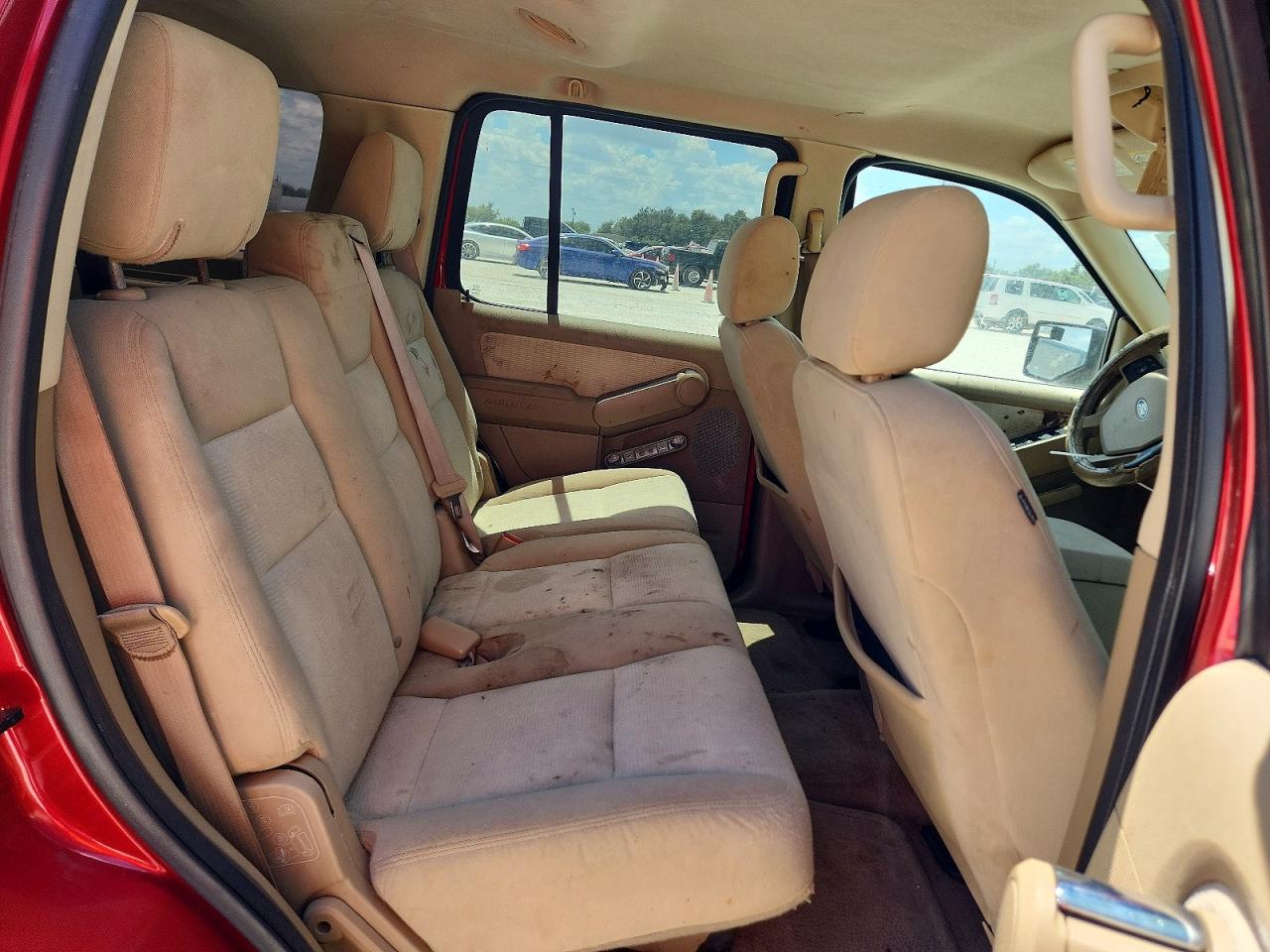 2007 Ford Explorer Xlt Red vin: 1FMEU73E07UB25380