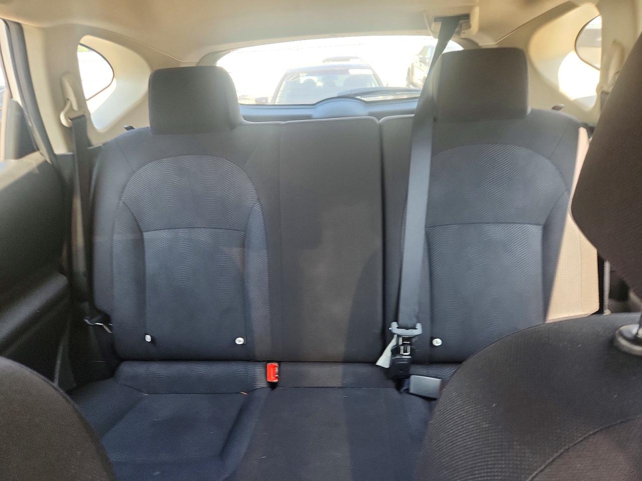 2015 Nissan Rogue Select S Серебряный vin: JN8AS5MV3FW260162