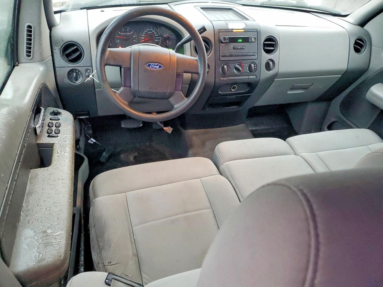 2007 Ford F150 Белый vin: 1FTRX12W47NA40718