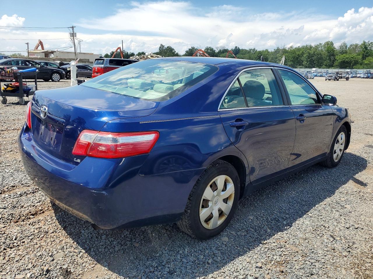 2007 Toyota Camry Le Blue vin: 4T1BE46K07U042578