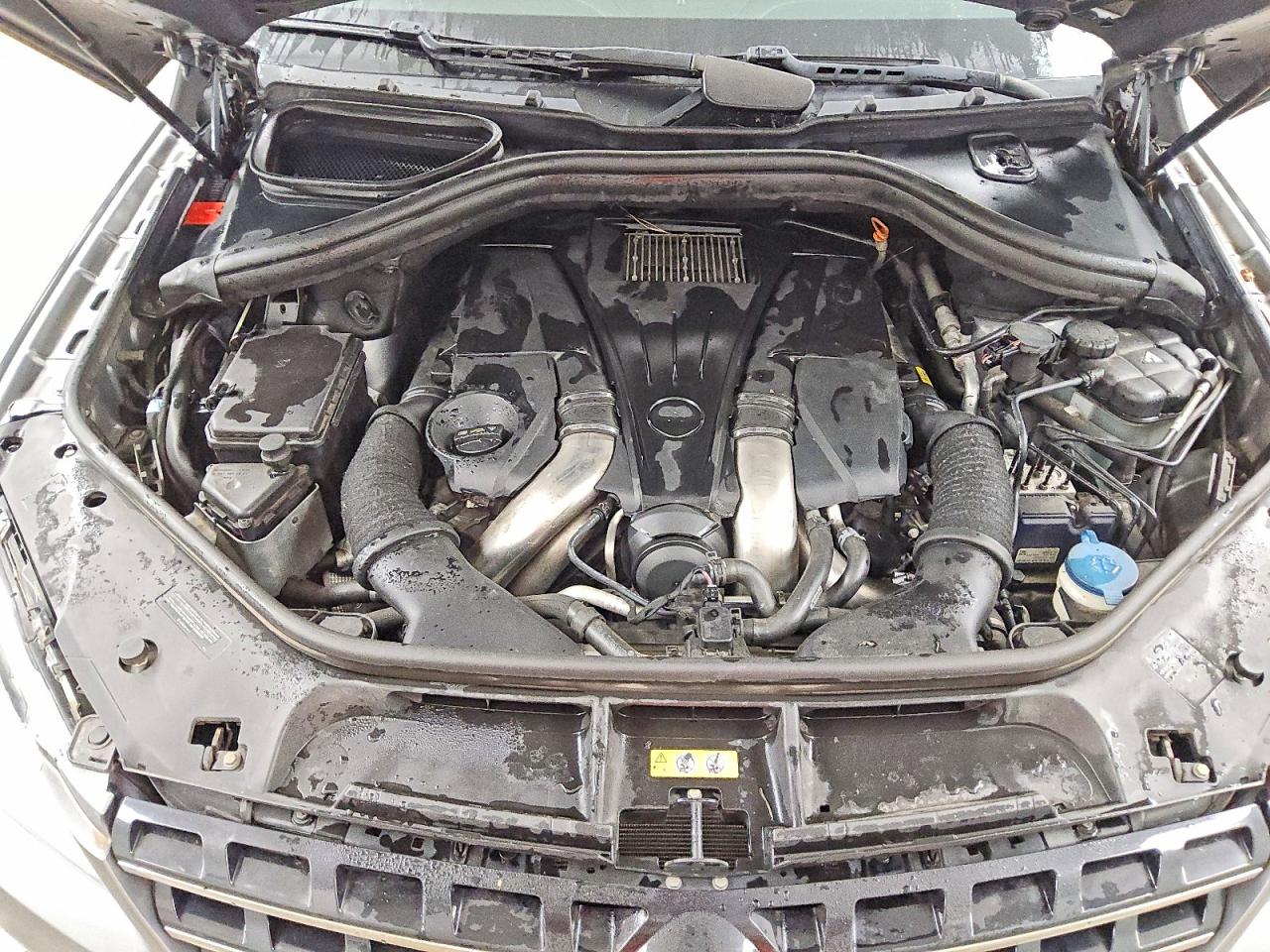 2012 Mercedes-benz Ml 550 4matic Silver vin: 4JGDA7DB3CA056947