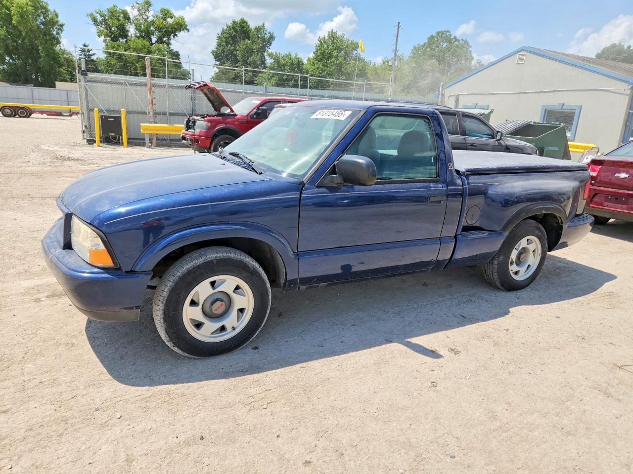 2000 Gmc Sonoma Blue vin: 1GTCS1443Y8150112