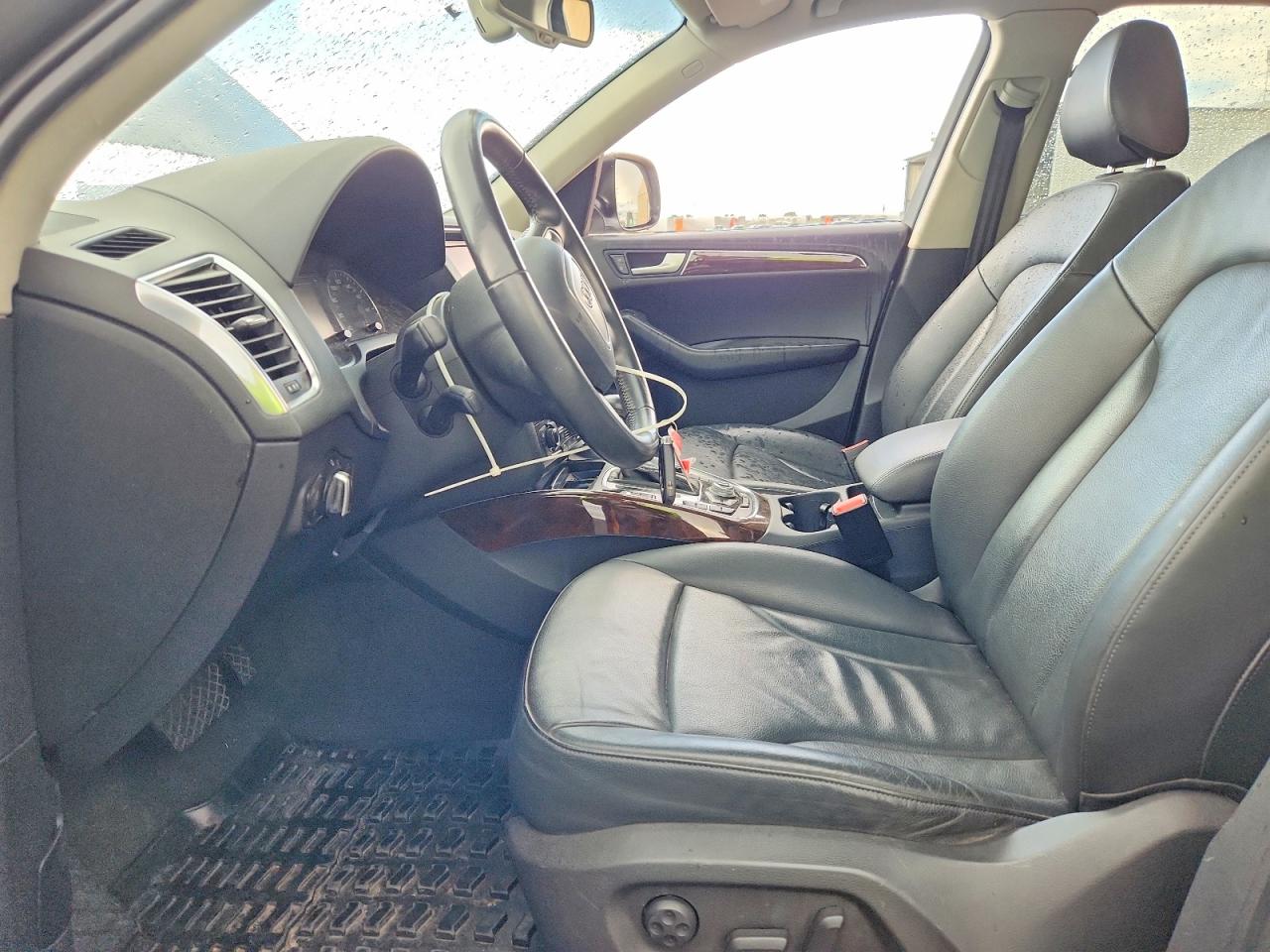 2010 Audi Q5 Premium Plus Silver vin: WA1LKAFP3AA102870