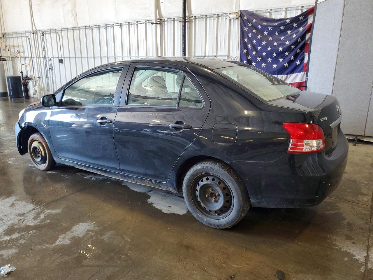 2008 Toyota Yaris Base Black vin: JTDBT903684005738