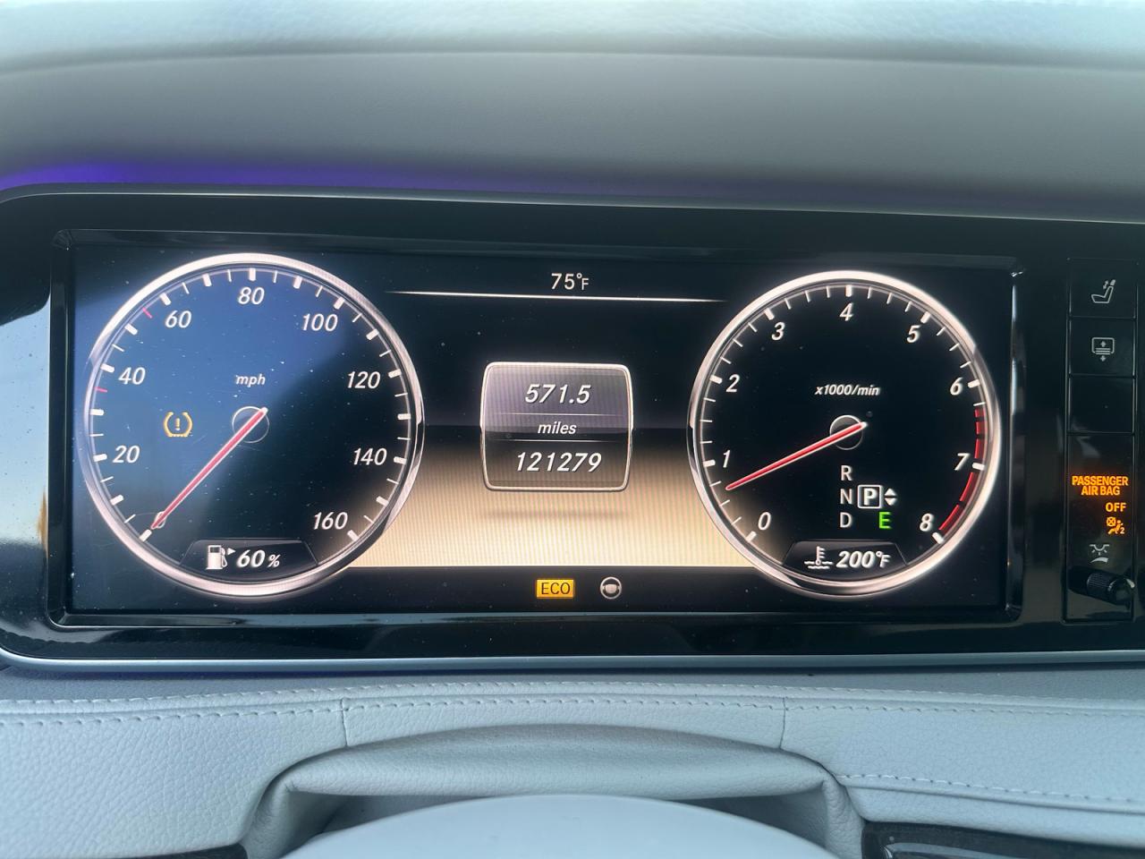 2014 Mercedes-benz S 550 4matic Черный vin: WDDUG8FB1EA041684