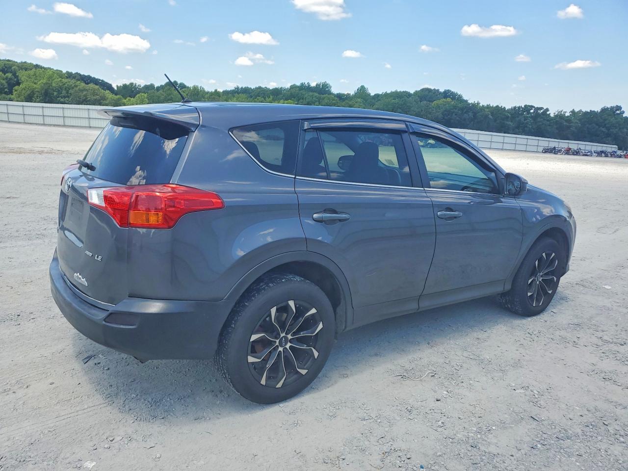 2015 Toyota Rav4 Le Gray vin: 2T3BFREV0FW278496