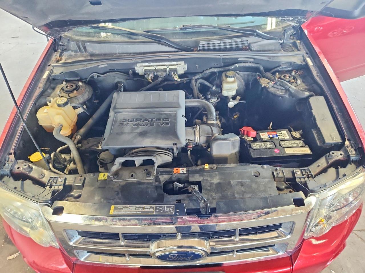 2009 Ford Escape Xlt Red vin: 1FMCU93G59KB01739