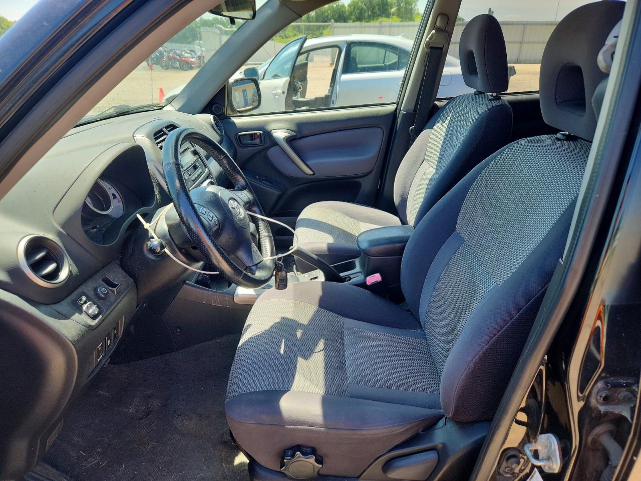 2004 Toyota Rav4 Base Black vin: JTEGD20V240010105