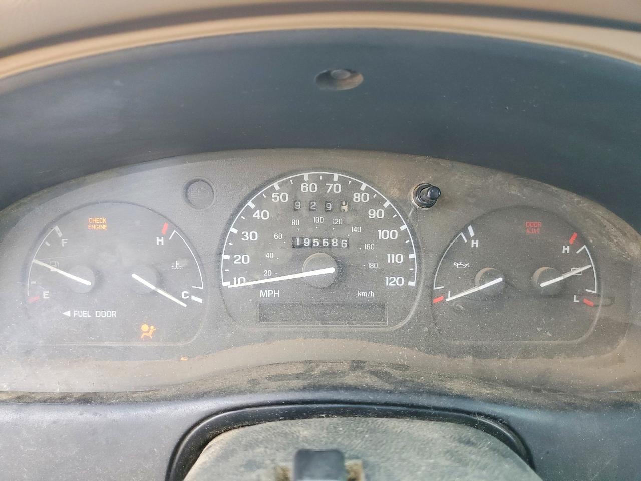2000 Ford Ranger Super Cab Red vin: 1FTYR14V0YPB68986