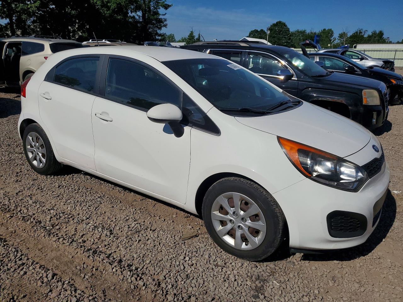 2014 Kia Rio Lx White vin: KNADM5A3XE6413654