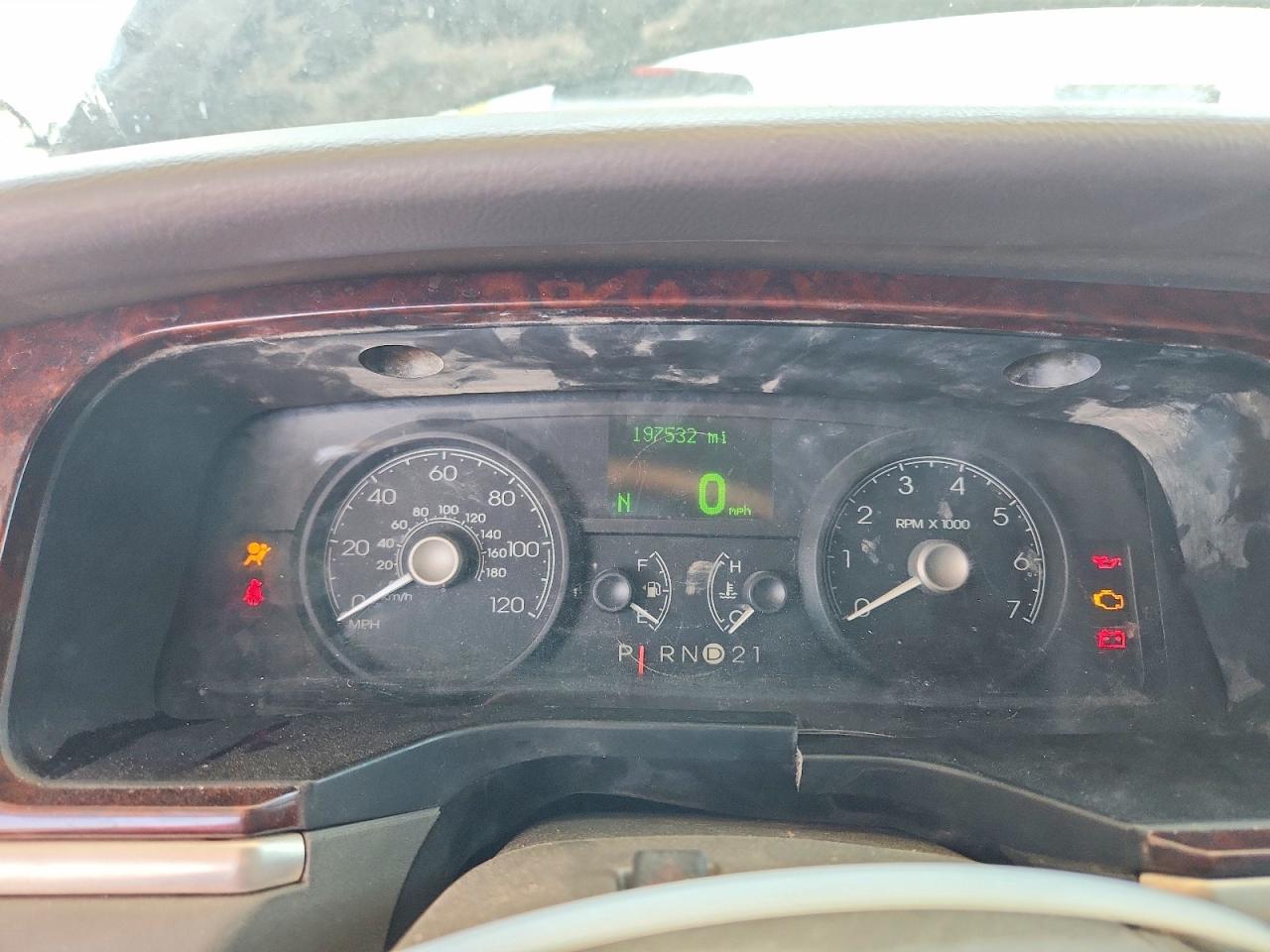 2008 Lincoln Town Car Signature Limited Black vin: 2LNHM82V98X639453