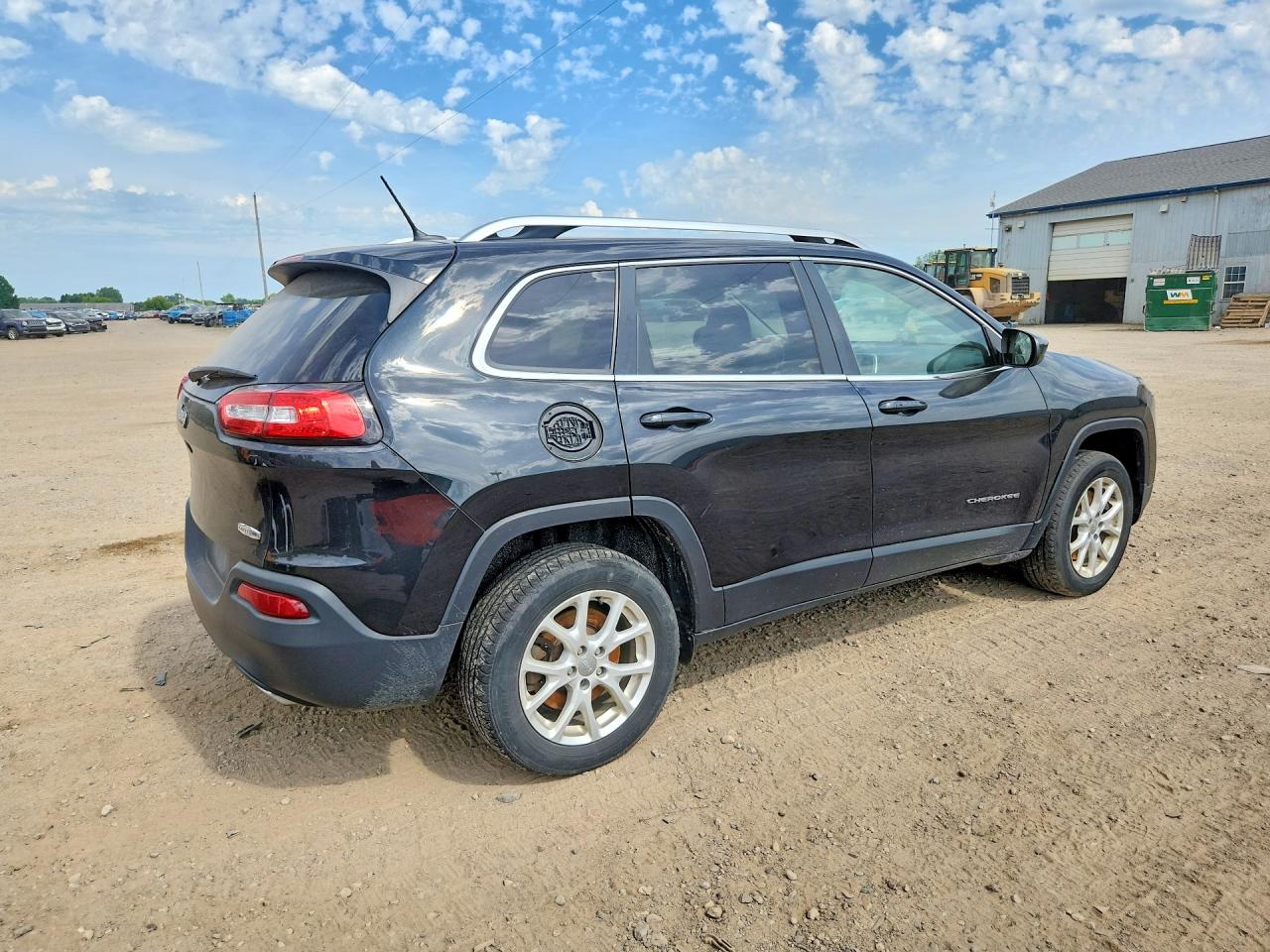 2015 Jeep Cherokee Latitude Black vin: 1C4PJMCS7FW755443
