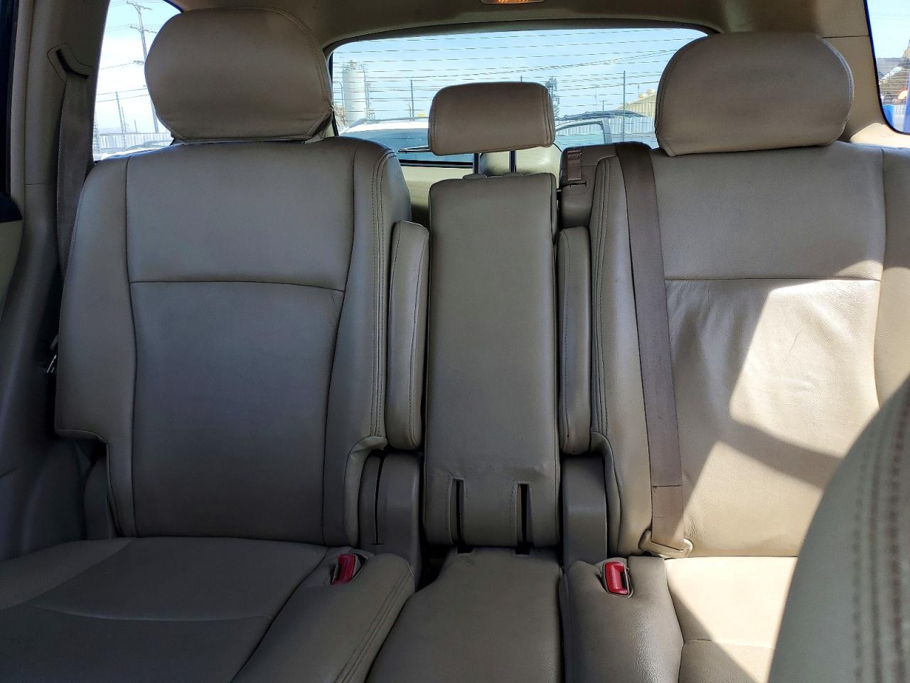 2008 Toyota Highlander Base Black vin: JTEDS41A582010187