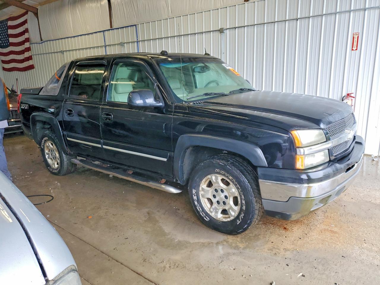 2005 Chevrolet Avalanche K1500 Black vin: 3GNEK12Z65G217631