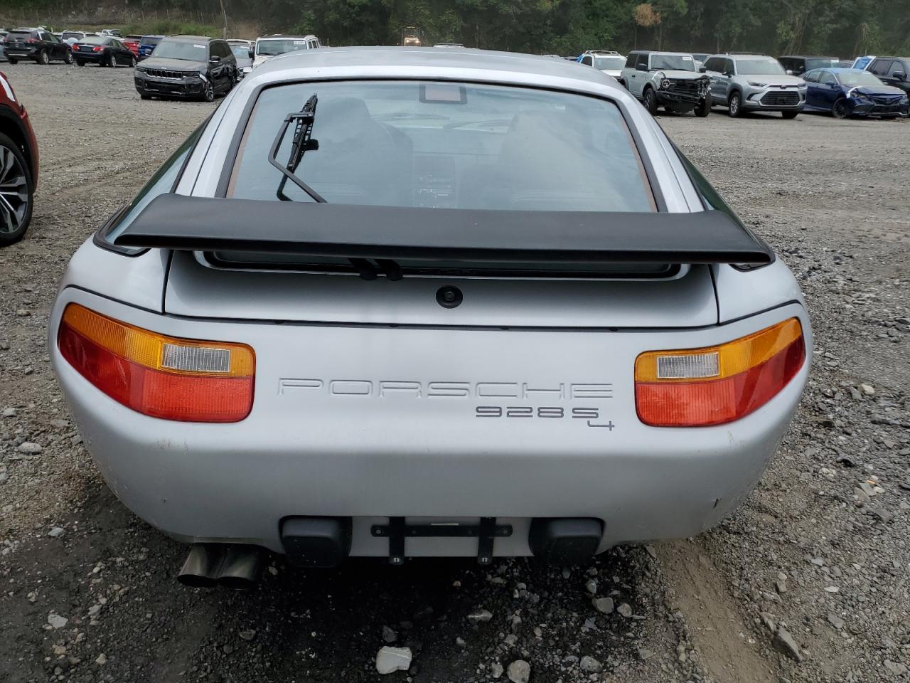1988 Porsche 928 S-4 Silver vin: WP0JB0927JS861569