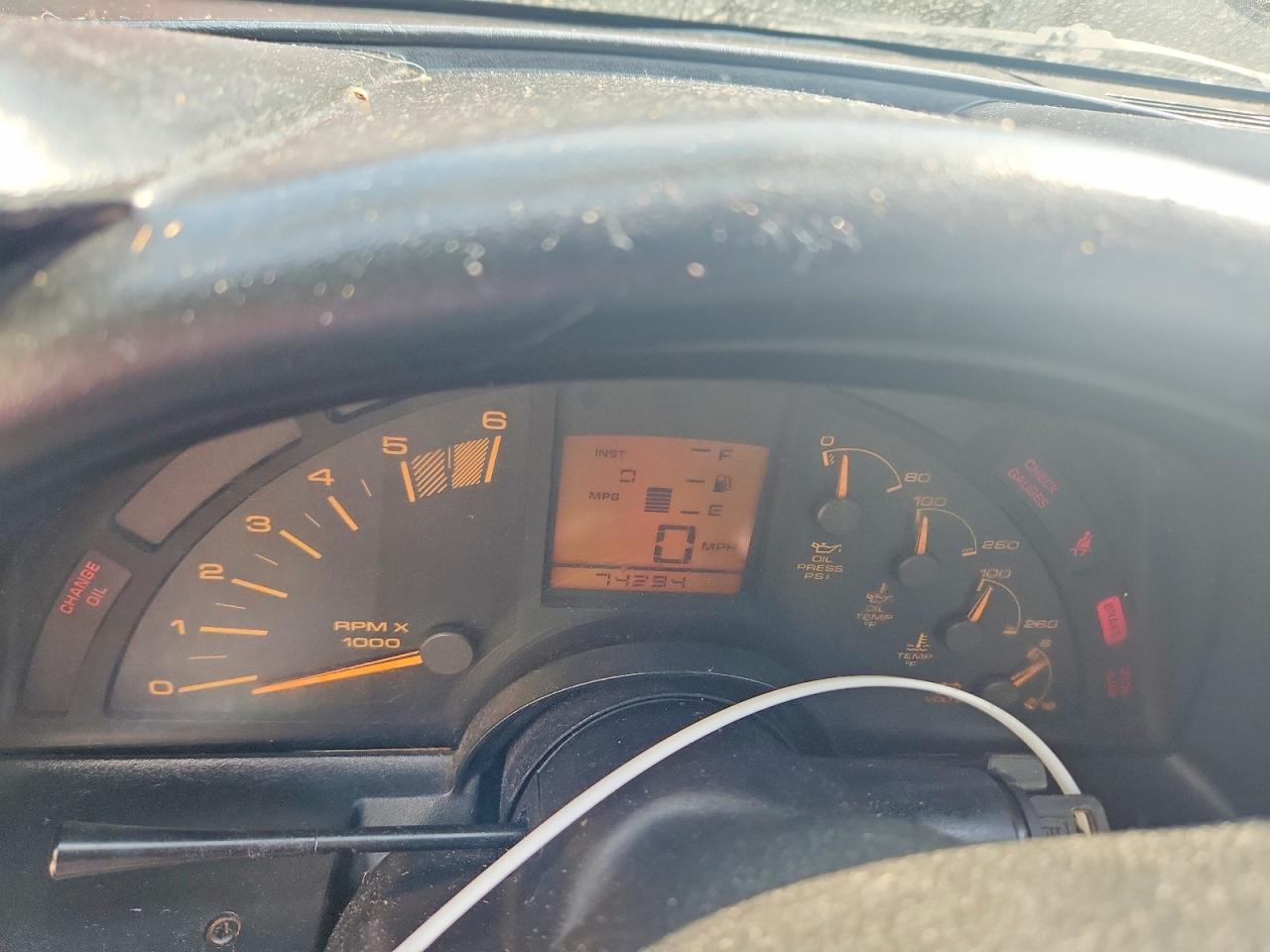 1990 Chevrolet Corvette Red vin: 1G1YY3384L5116574