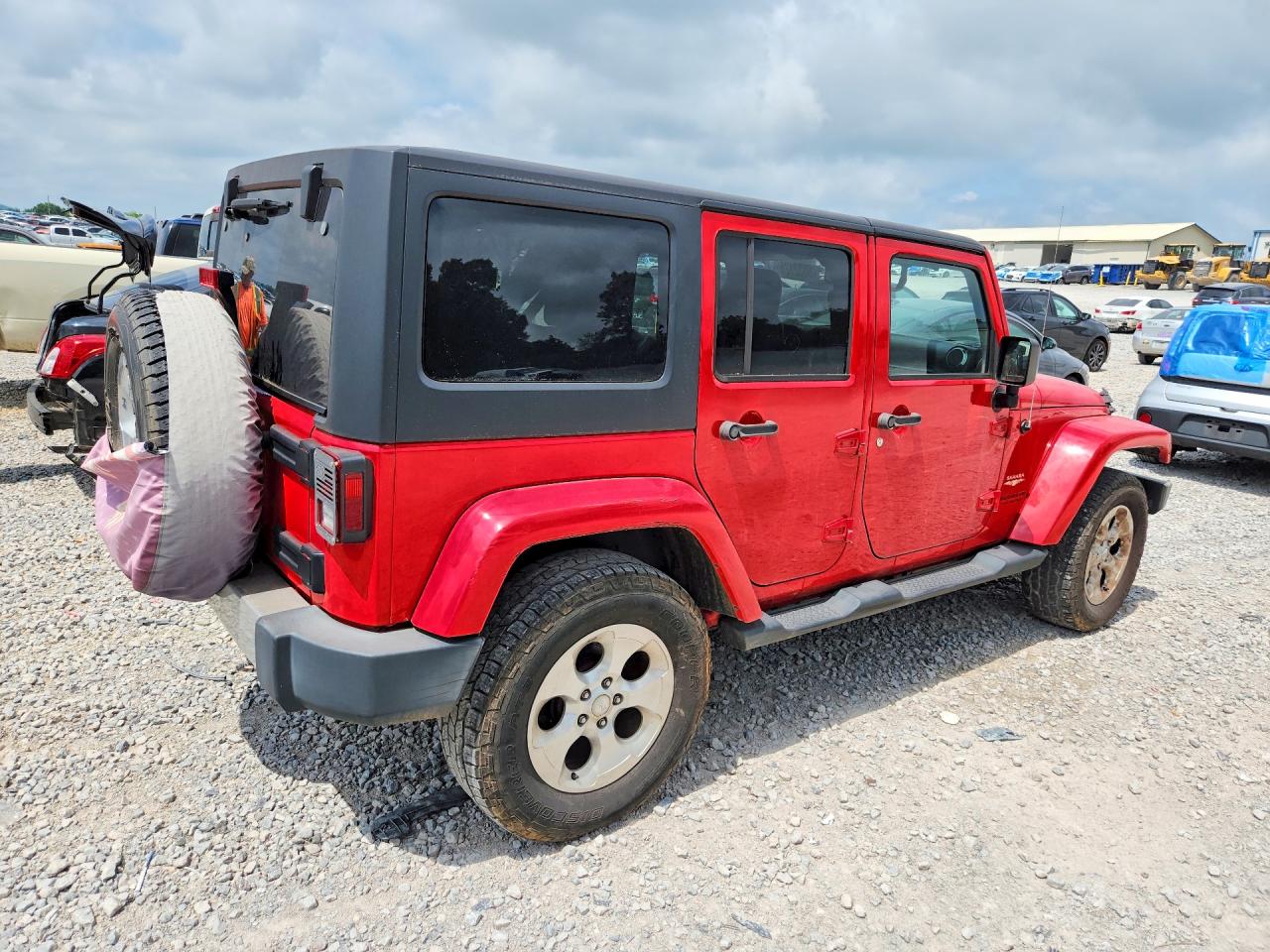 2015 Jeep Wrangler Unlimited Sahara Maroon vin: 1C4BJWEG5FL697946