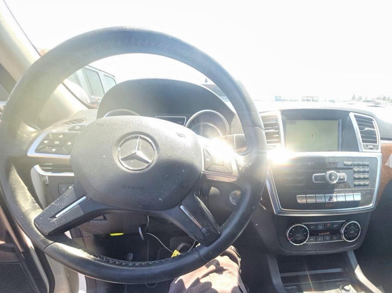 2014 Mercedes-benz Ml 350 White vin: 4JGDA5JB0EA364721