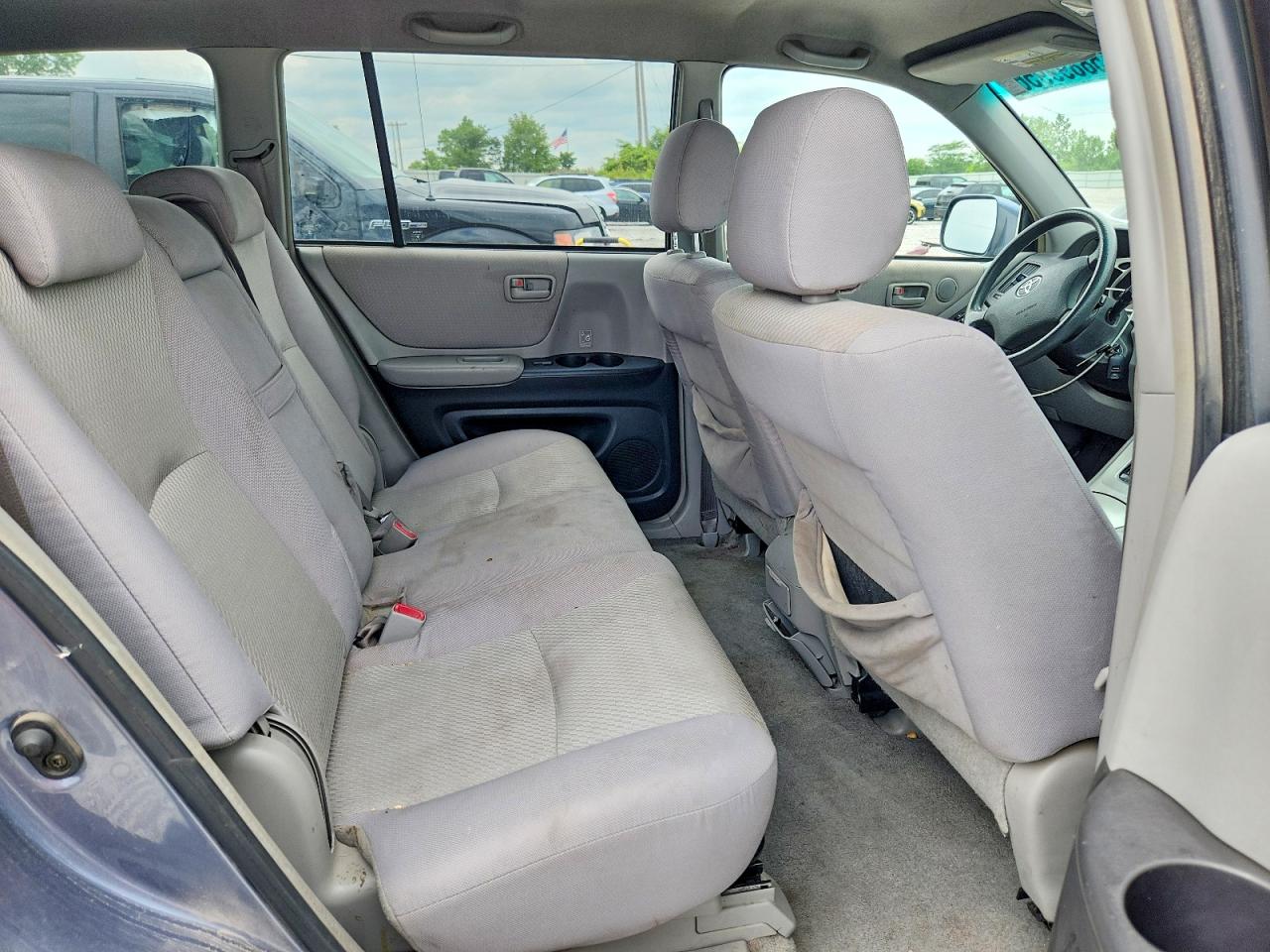 2005 Toyota Highlander Base Blue vin: JTEDD21A350121469