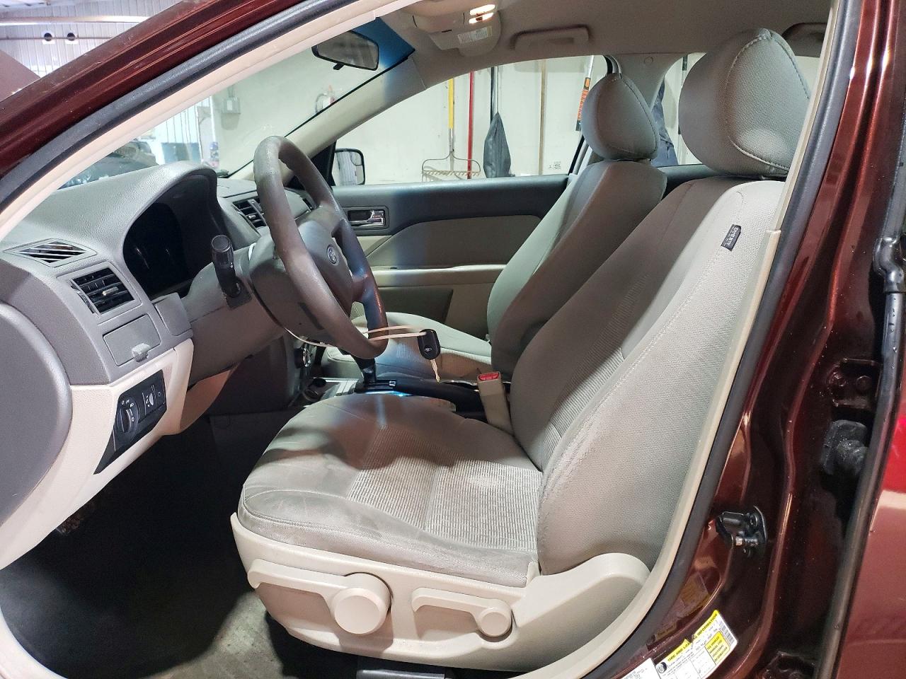 2012 Ford Fusion S Burgundy vin: 3FAHP0GA7CR202860